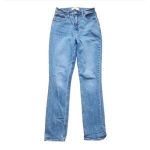 Abercrombie & Fitch Curve Love Ultra High Rise 90s Slim Straight Jean Size 27 4